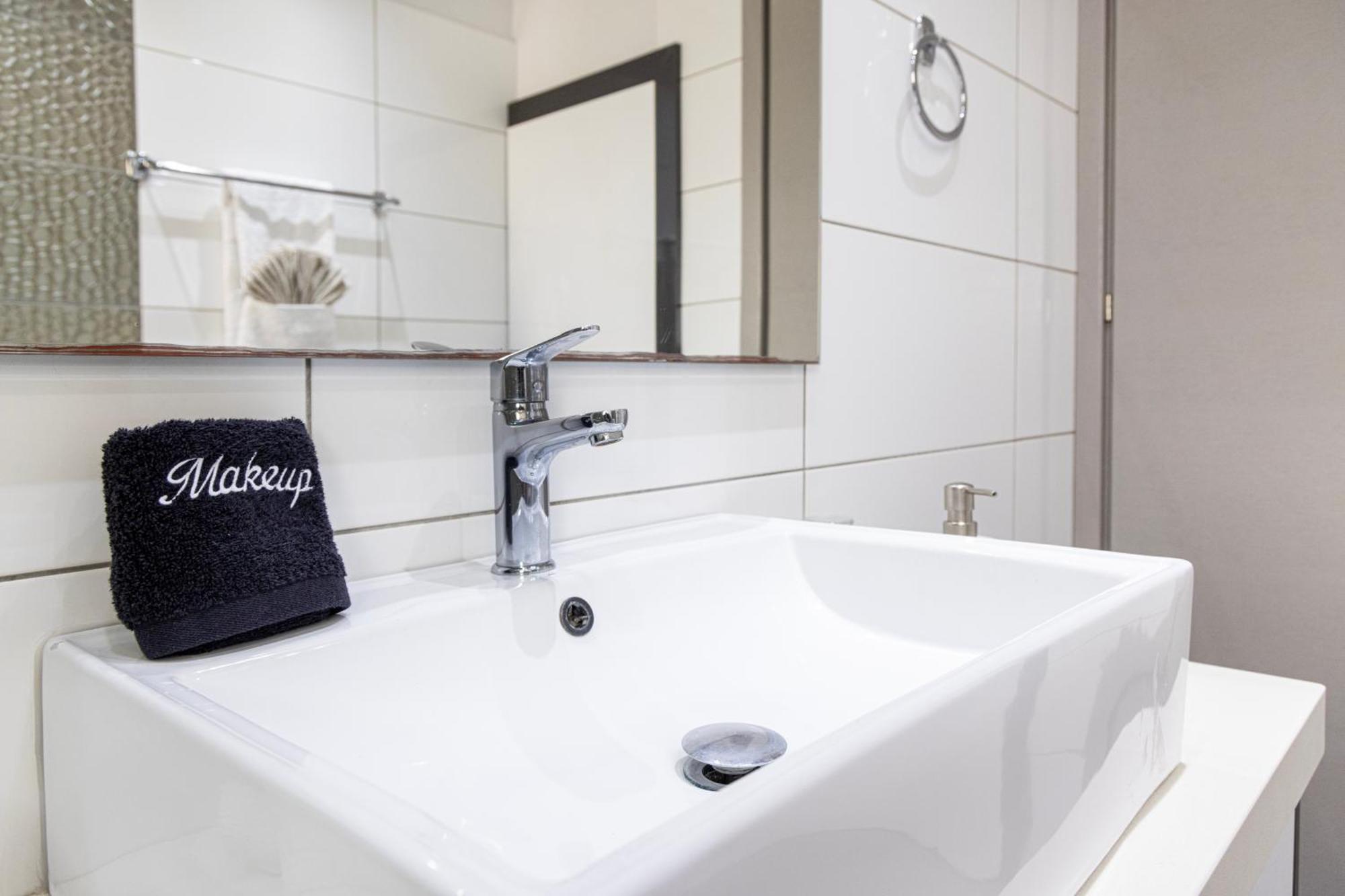 Limani Lux Apartments Карпатос Стая снимка